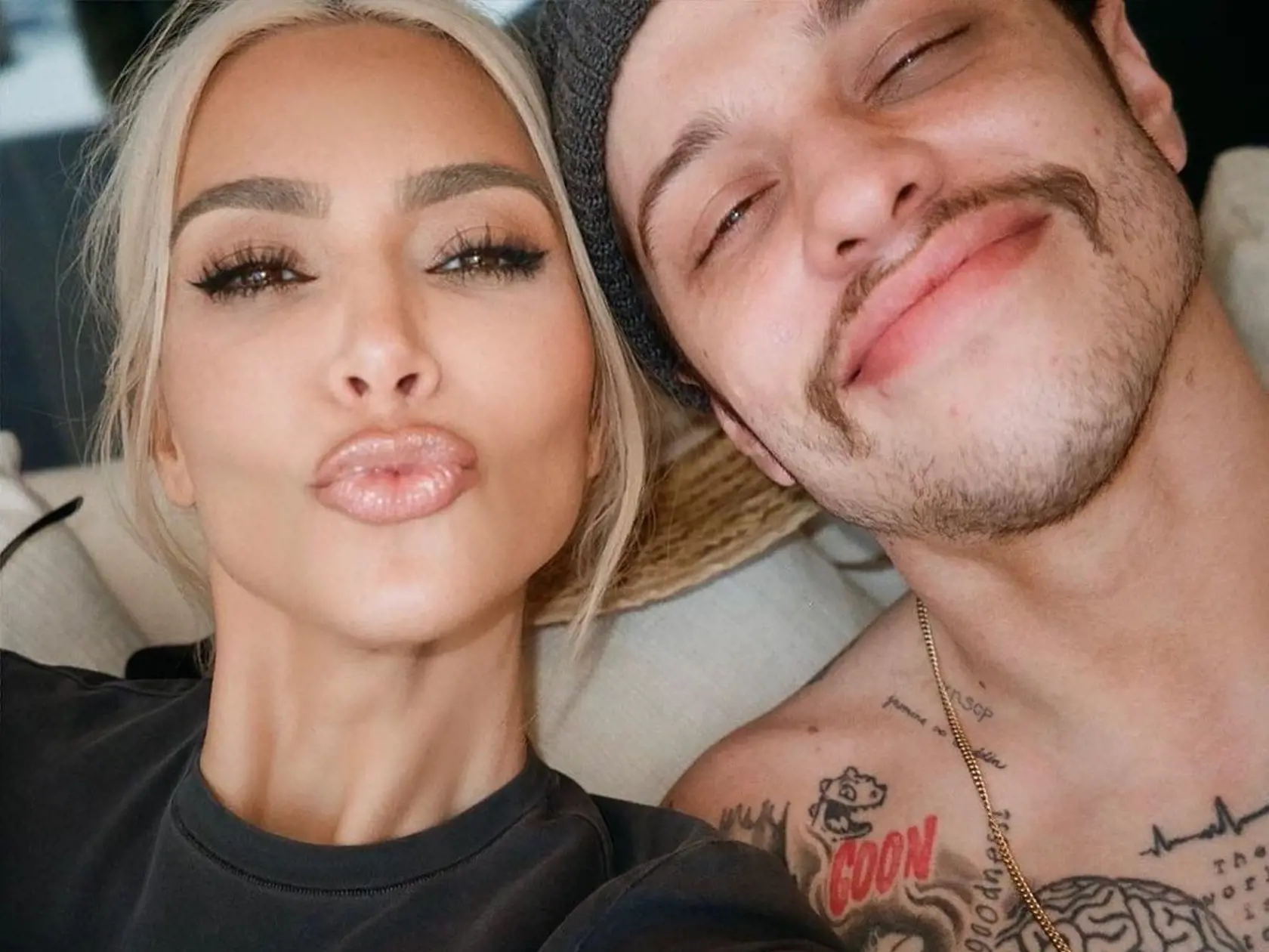 Kim sa o svoju lásku k Peteovi rada delila aj na sociálnych sieťach.