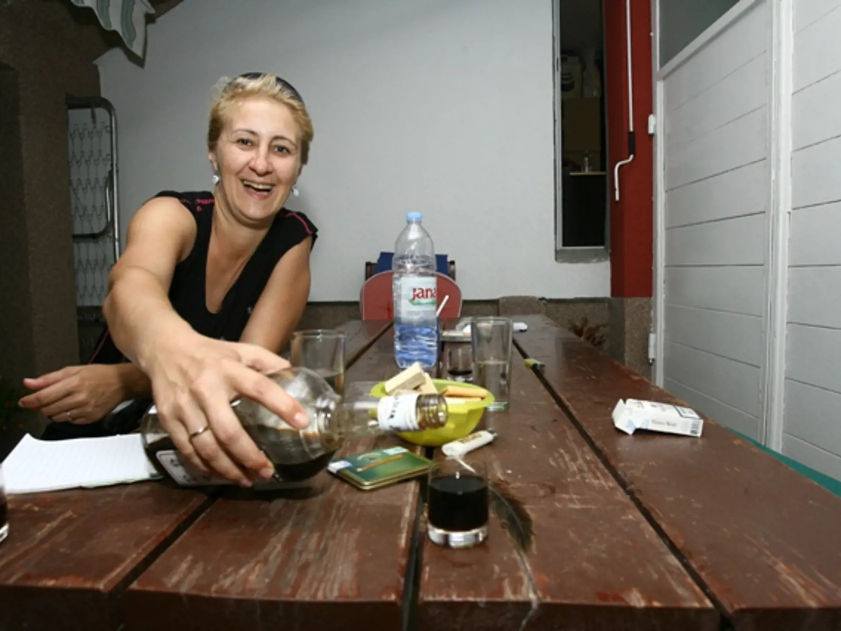 Pohostinná Marijana:
Domáca nás
ponúkla
orechovým
likérom.