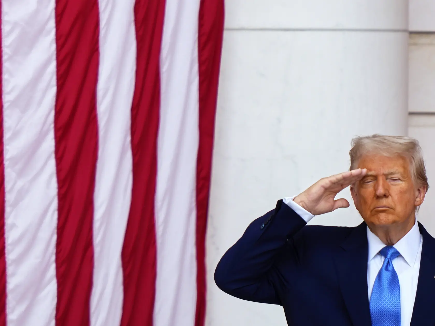 Americký prezident Donalt Trump počas Dňa pamiatky padlých vojakov na Arlingtonskom národnom cintoríne v Arlingtone 26. mája 2025.