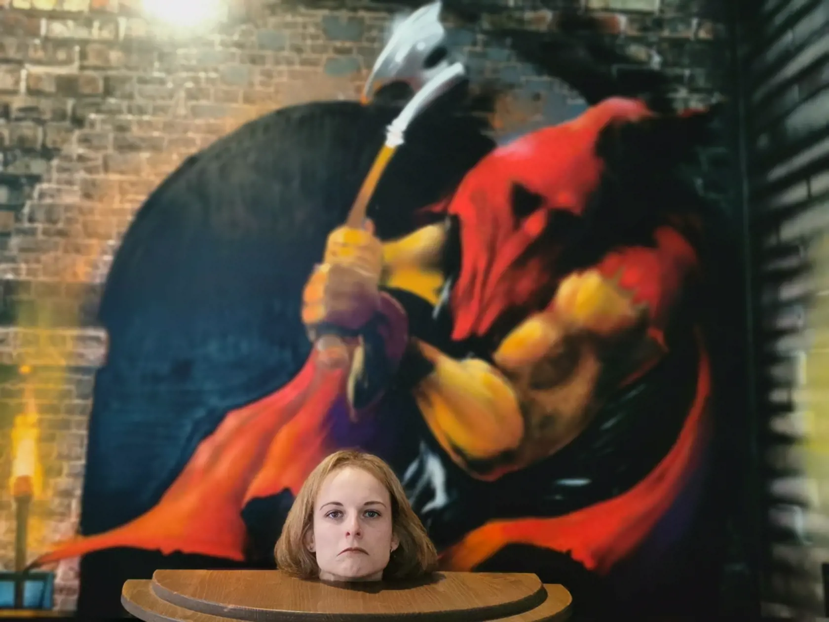Turisti sa môžu odfotiť aj s katom.