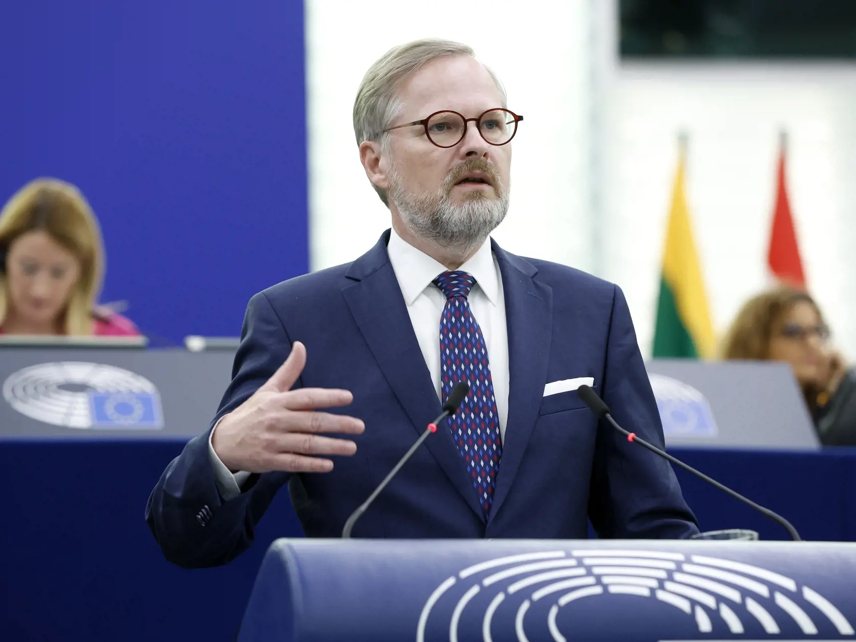 EBE 18 Štrasburg - Na snímke český premiér Petr Fiala predstavuje program aktivít českého predsedníctva v Rade EÚ v stredu 6. júla 2022 v Štrasburgu. FOTO TASR/AP

Czech Republic Prime Minister Petr Fiala presents the programme of activities of the Czech Republic's EU presidency, Wednesday, July 6, 2022 in Strasbourg, eastern France. (AP Photo/Jean-Francois Badias)