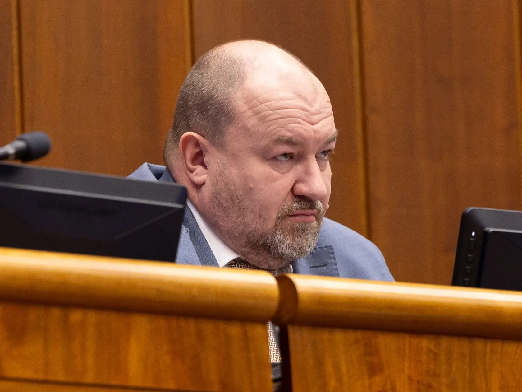23. schôdza NR SR, ktorej hlavným programom je schvaľovanie rozpočtu Slovenskej republiky na rok 2025. Na snímke je Rudolf Huliak.