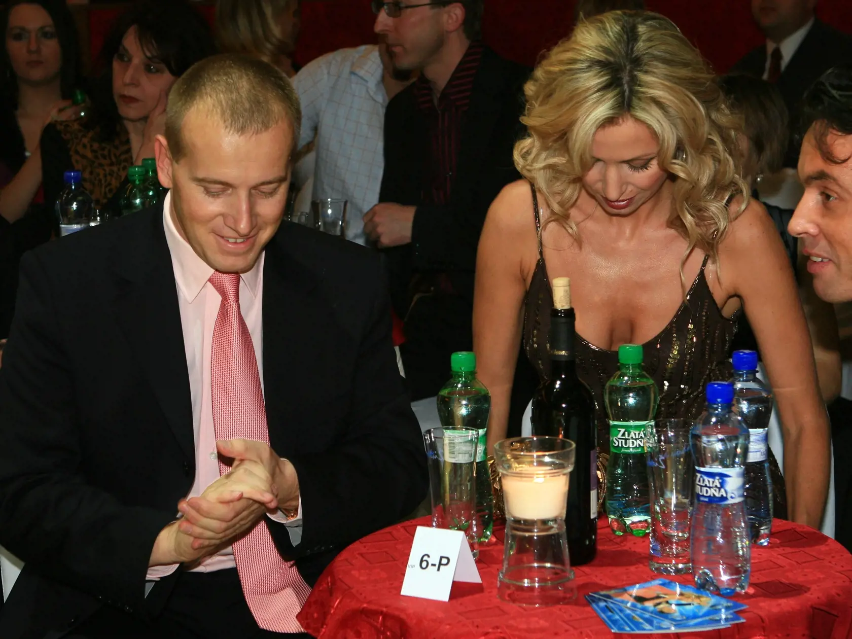 Tanečná horučka
Kateřina Brožová
Boris Kollar

26.11.2006 Bratislava
foto Ján Zemiar
pôvodný súbor:IMG_foto Jan Zemiar_0811.JPG