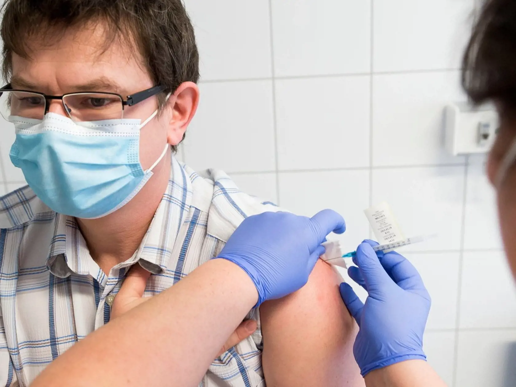 Maďarsko bude vydávať doklad o zaočkovaní proti koronavírusu, preukaz dostanú aj tí, ktorí chorobu prekonali.