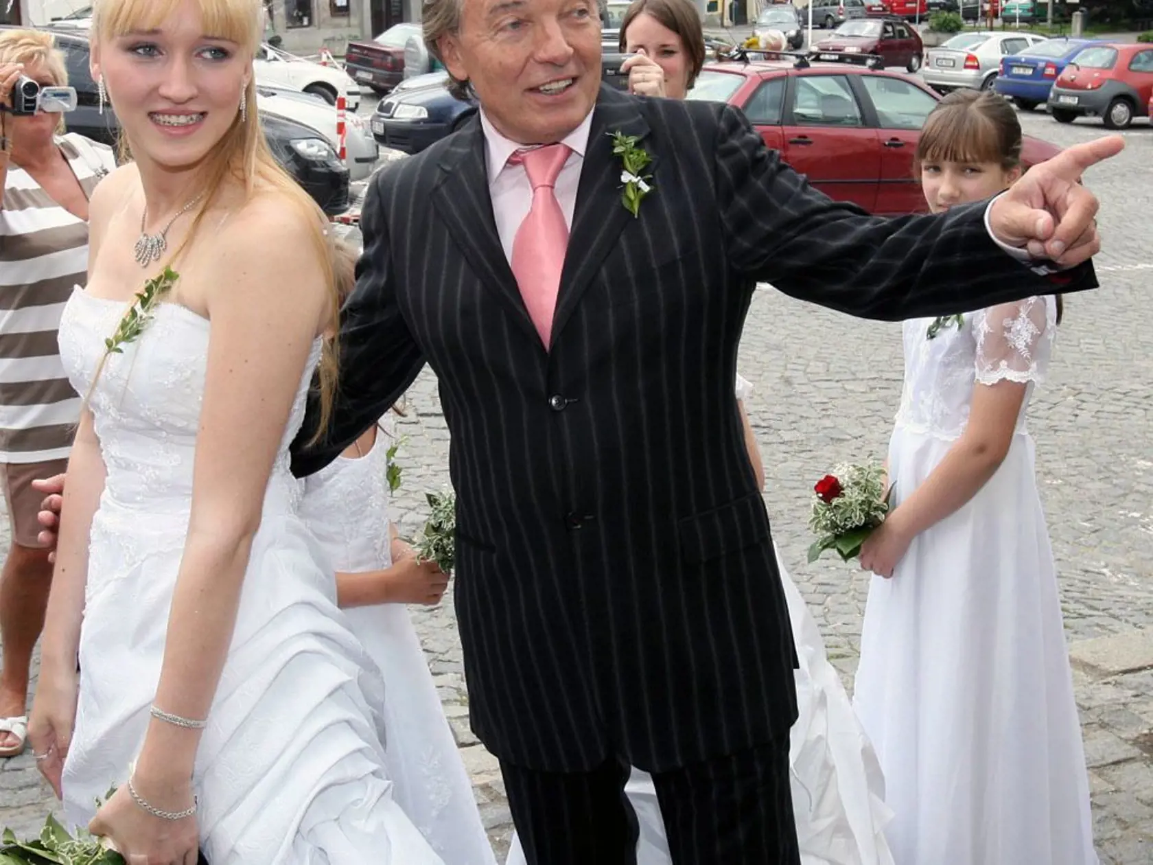 Svojej dcére zaplatil luxusný byt i svadobnú dovolenku.