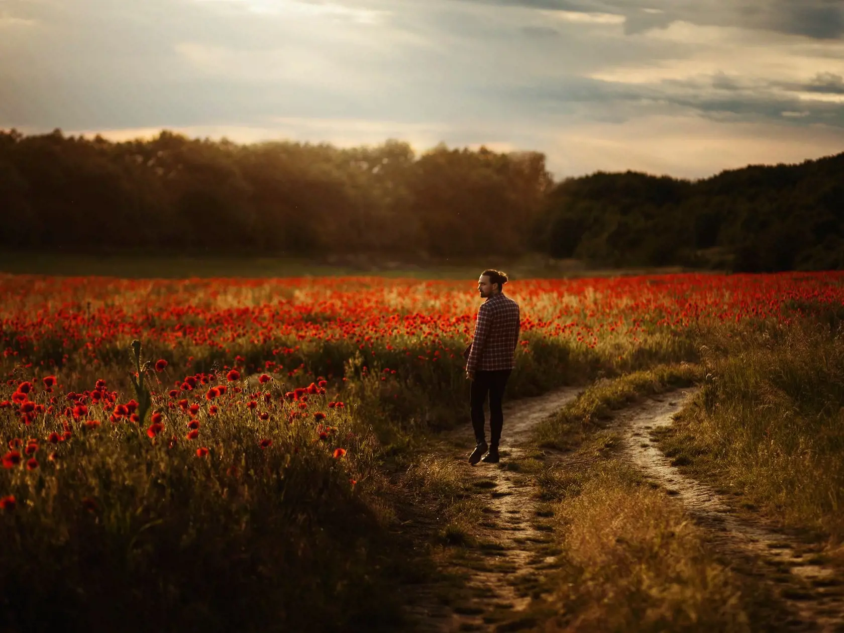 Pavol Kuklovský sa fotografii venuje už dlhé roky. Do je portfólia patria svadby, portréty, krajinky, ale aj pacienti so zriedkavými ochoreniami.