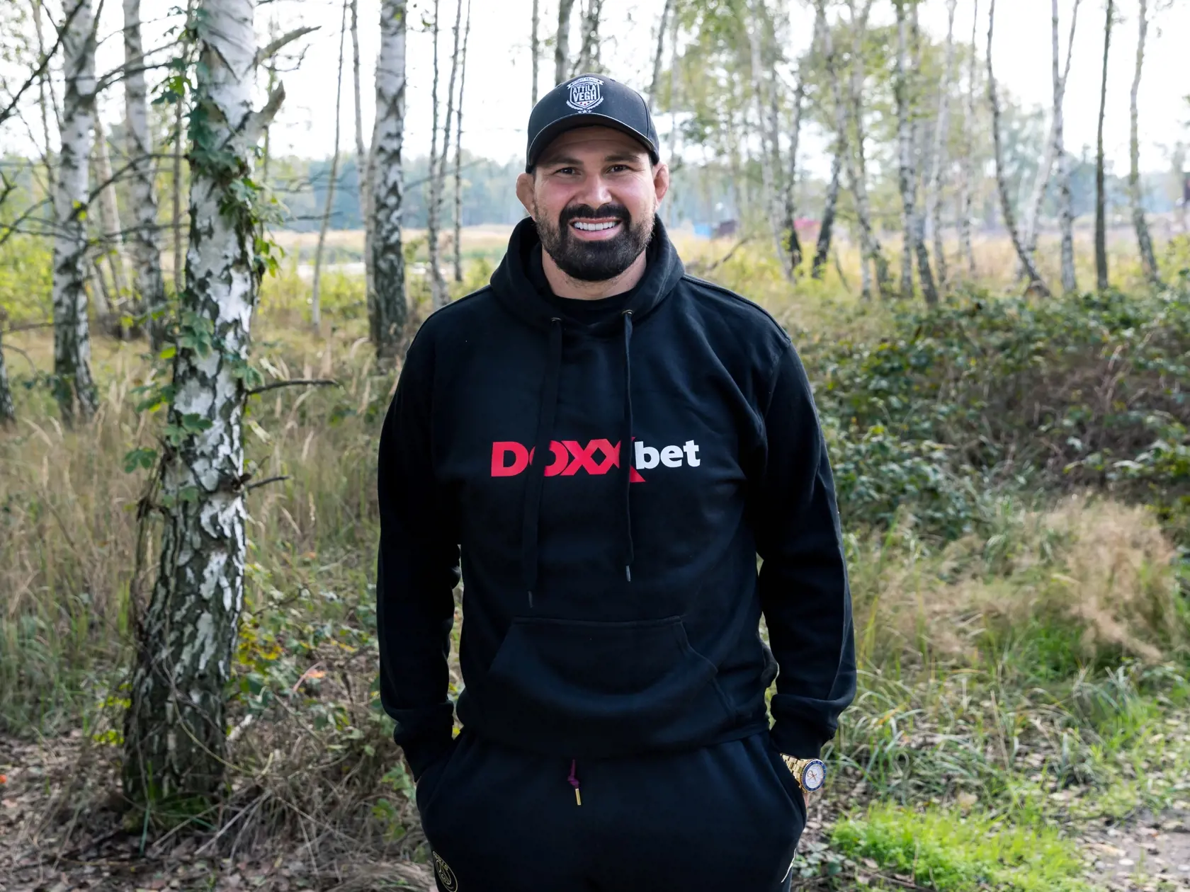 Milan: "Ty budeš v porote a budeš prísny?? H*vno tomu rozumieš a ty budeš prísny?? Čistý odpad a hnus!!!" reagoval divák na video, v ktorom sa Attila prihovára fanúšikom.