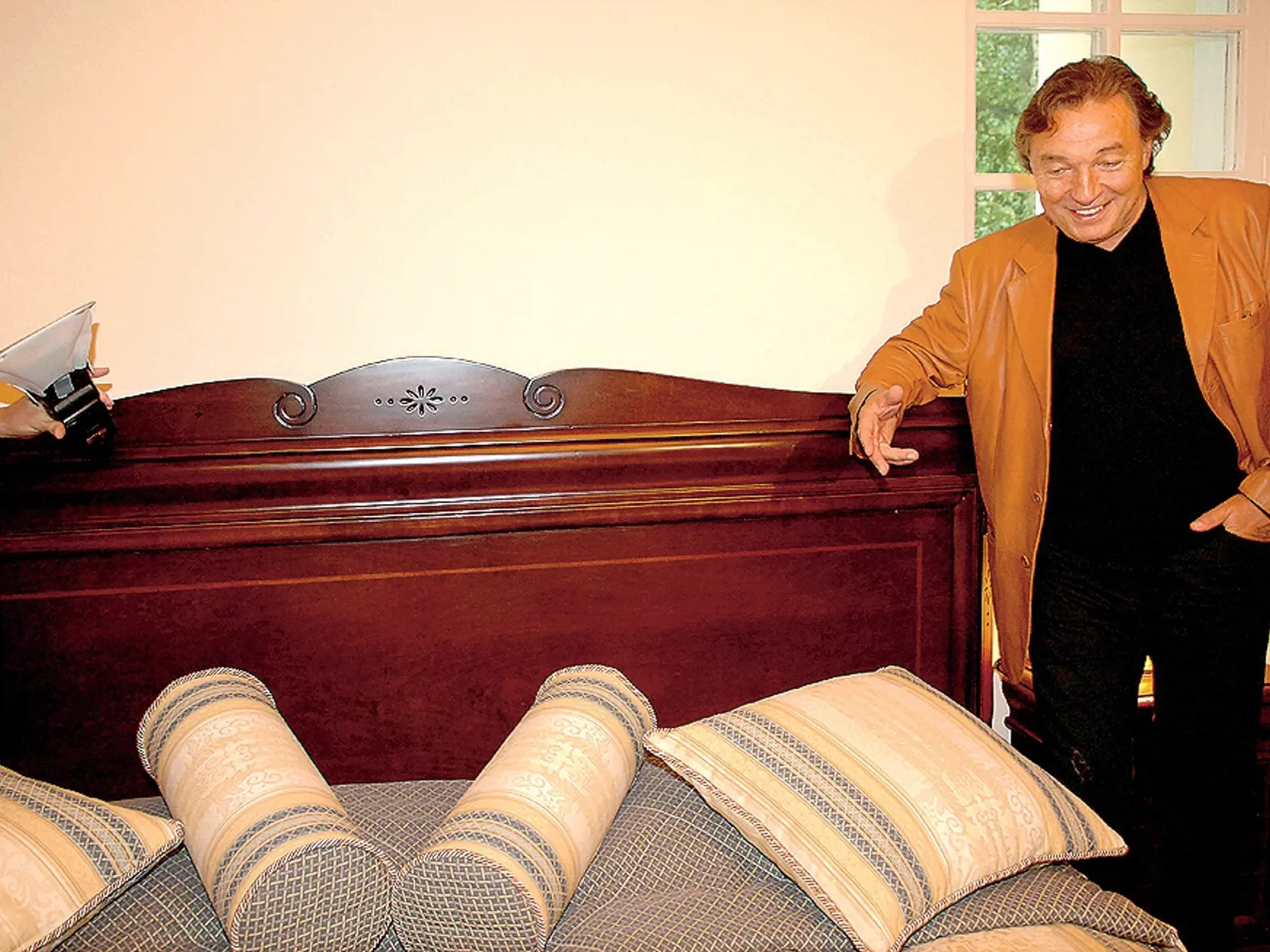 Karel Gott, múzeum v Jevanoch, Gottland, spálňa
foto : Michaela Feuereislová
uverejnené Šarm 29/2006
pôvodný súbor:spalna 2.eps