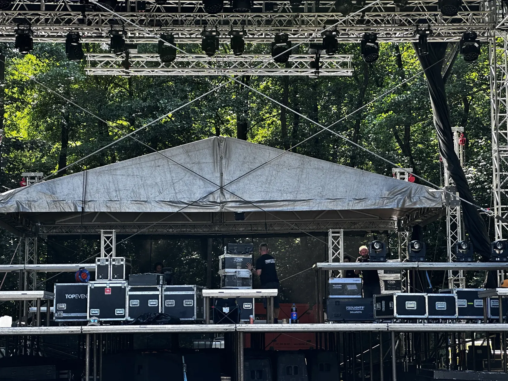 Prípravy na jubilejný dvadsiaty ročník Rocku pod kameňom sú v plnom prúde.