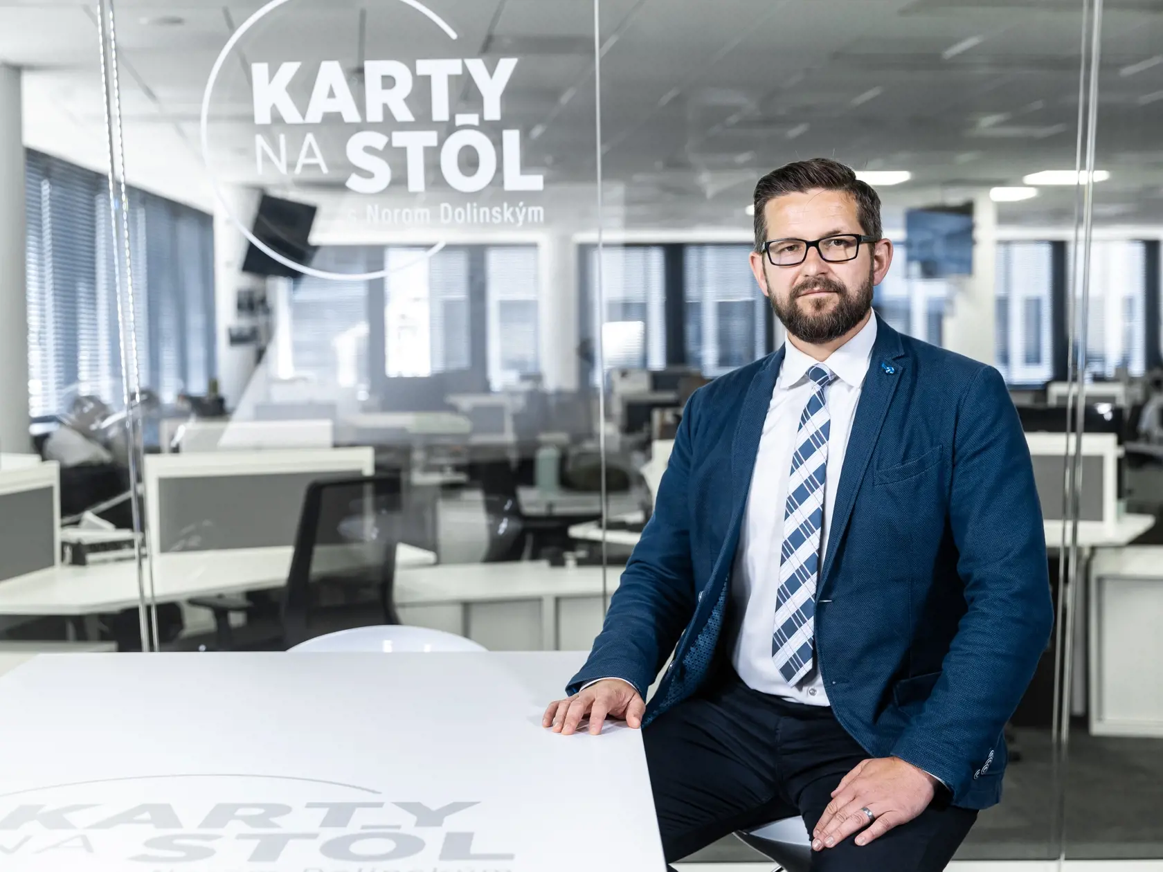 Môžu tento vývoj využiť, resp. zneužiť strany v kampani? Ako? 
- Môžu a rozhodne ju aj využijú. Igor Matovič bude spochybňovať vládu a najmä ju spájať s Progresívnym Slovenskom. Robert Fico bude poukazovať na to, že prezidentka Čaputová kryje problematické osoby v policajnom zbore. A nebudú v tom určite osamotení.