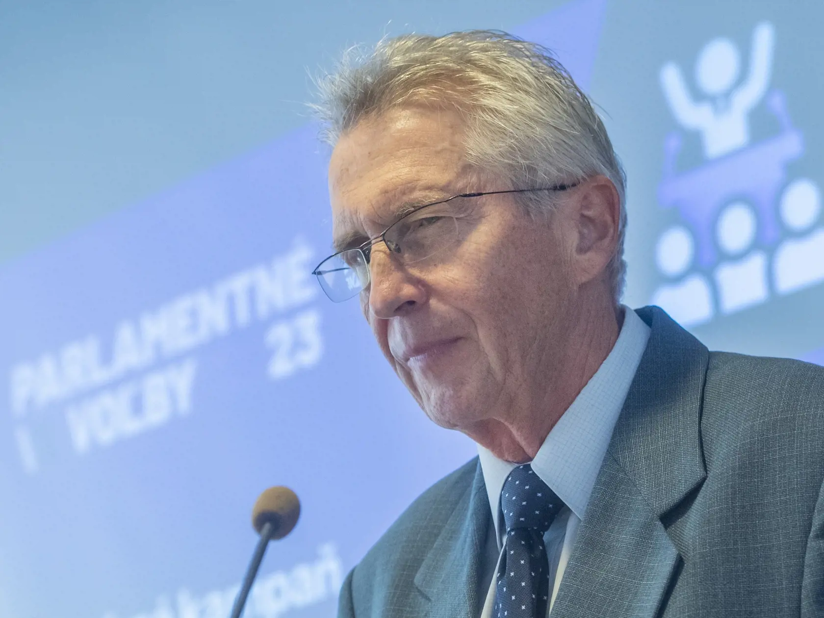 Na snímke minister vnútra SR Ivan Šimko počas tlačovej konferencie na tému "Parlamentné voľby 2023" 9. júna 2023 v Bratislave. Politické strany musia doručiť návrh kandidátnych listín do septembrových parlamentných volieb najneskôr do 2. júla 2023. FOTO TASR - Martin Baumann