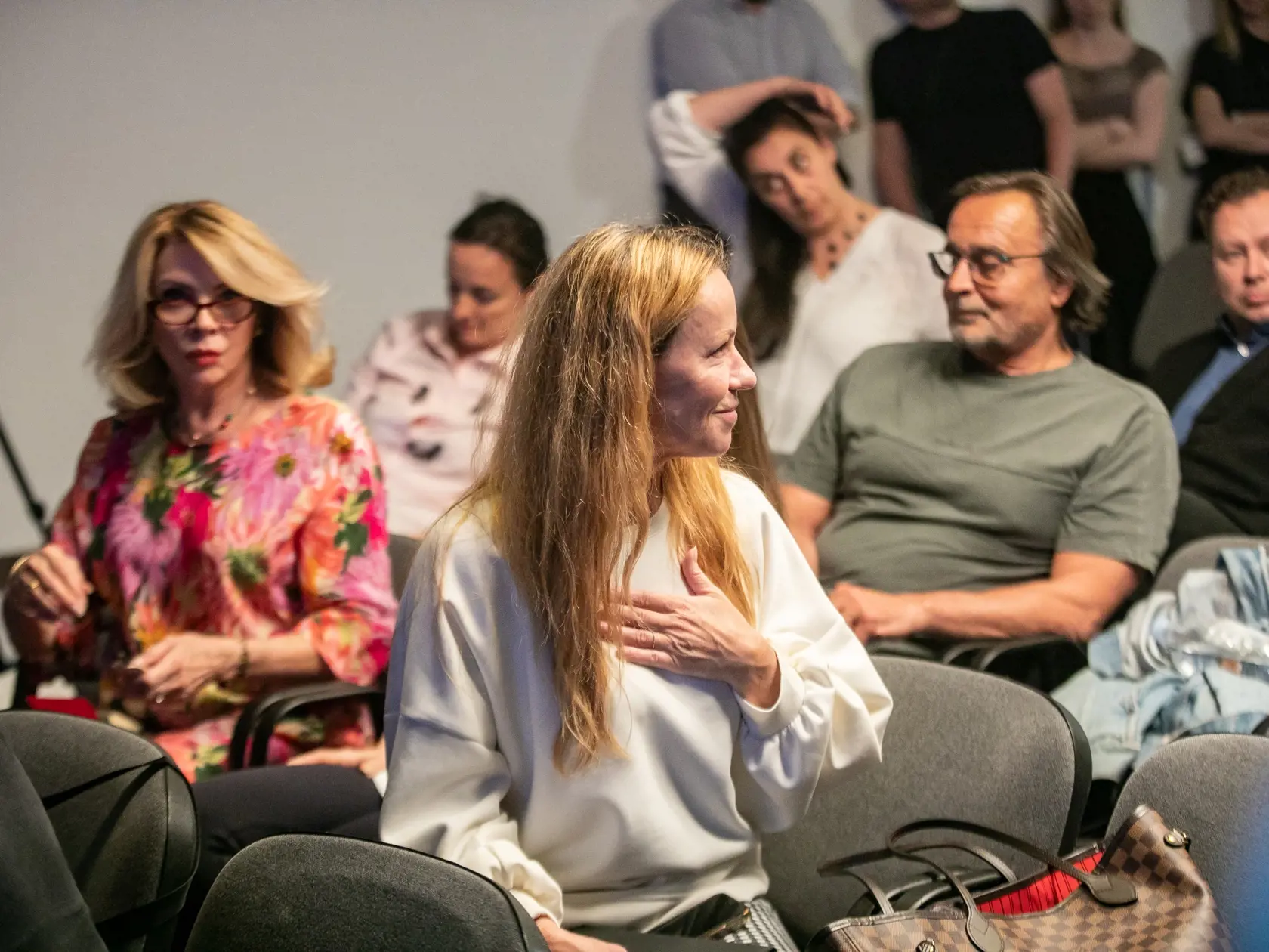 Verejný odpočet činnosti a hospodárenia SND za rok 2021. Na fotke je Jozef Vajda, Diana Mórová a Zdena Studenková.