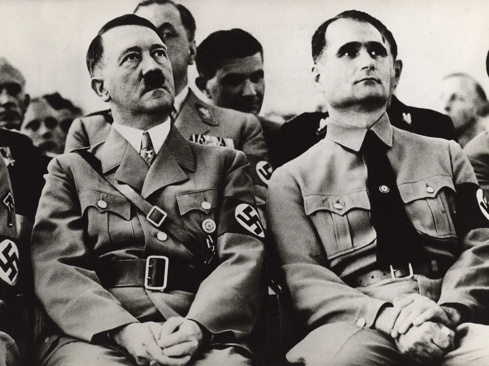 Vodca Adolf Hitler a Rudolf Hess (vpravo)