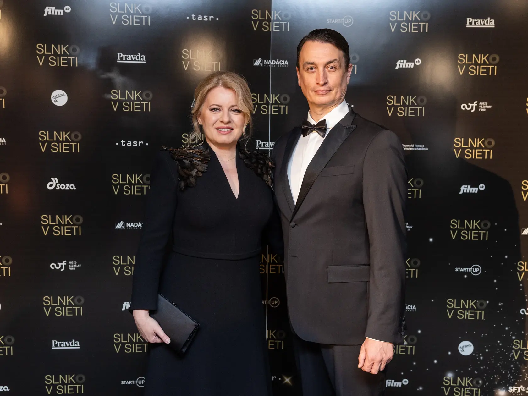 Slnko v sieti. Na snímke Zuzana Čaputová a Juraj Rizman.