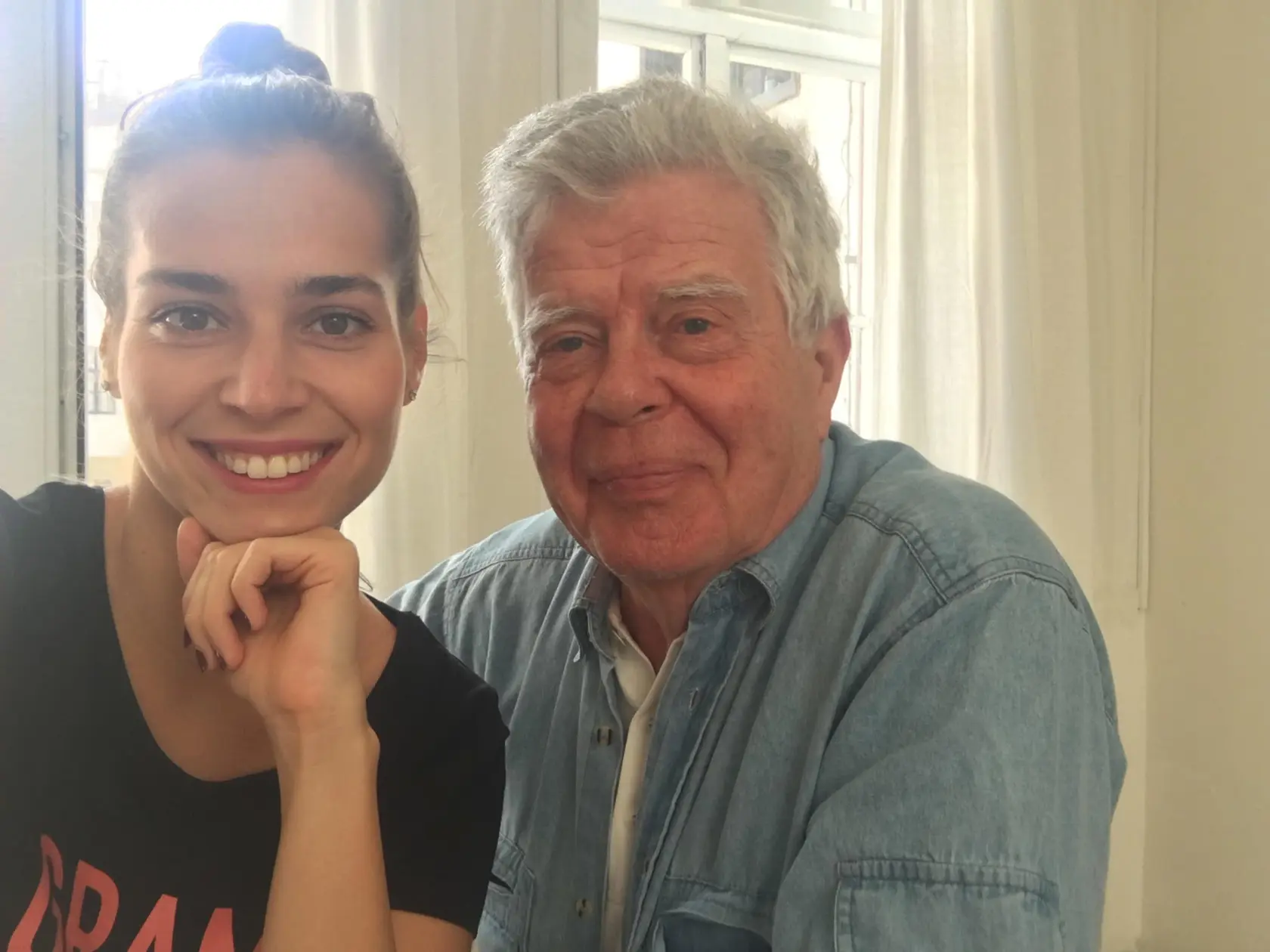 Moderátorka Lucia Hlaváčková. S dedkom Oldom Hlaváčkom si radi posedia na kávičke.