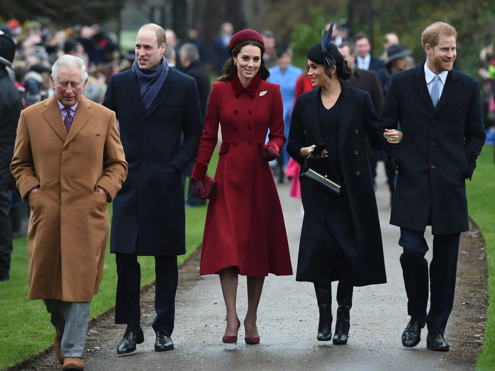 Princ Charles, princ William, vojvodkyňa Kate, Meghan Markle, princ Harry