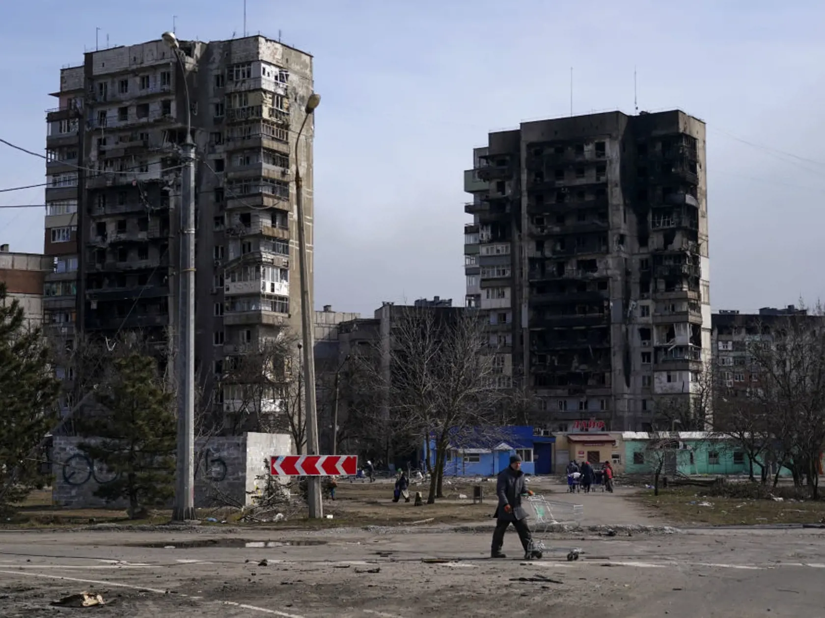 Obsadenie ukrajinského mesta Mariupol by vytvorilo bezpečné pozemné spojenie s anektovaným polostrovom Krym. Uviedol to v stredu zástupca prezidentského vyslanca pre ruský Južný federálny okruh Kirill Stepanov.