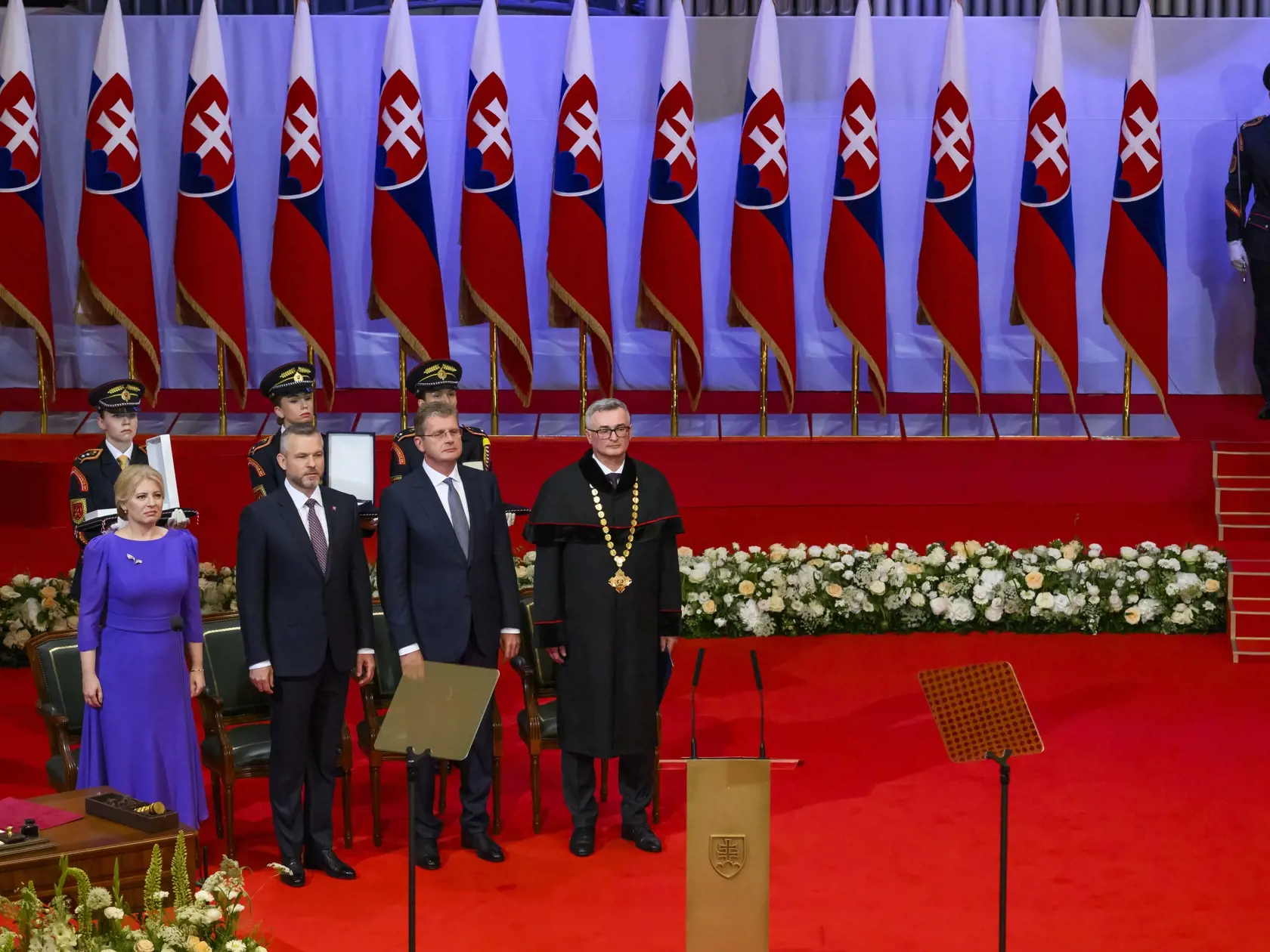 Na snímke zľava bývalá prezidentka SR Zuzana Čaputová, prezident SR Peter Pellegrini, podpredseda Národnej rady SR Peter Žiga (Hlas-SD), ktorý je poverený jej vedením a predseda Ústavného súdu SR Ivan Fiačan počas slávnostnej schôdze Národnej rady SR pri príležitosti zloženia sľubu prezidenta SR v priestoroch budovy Slovenskej filharmónie 15. júna 2024 v Bratislave. FOTO TASR - Jaroslav Novák