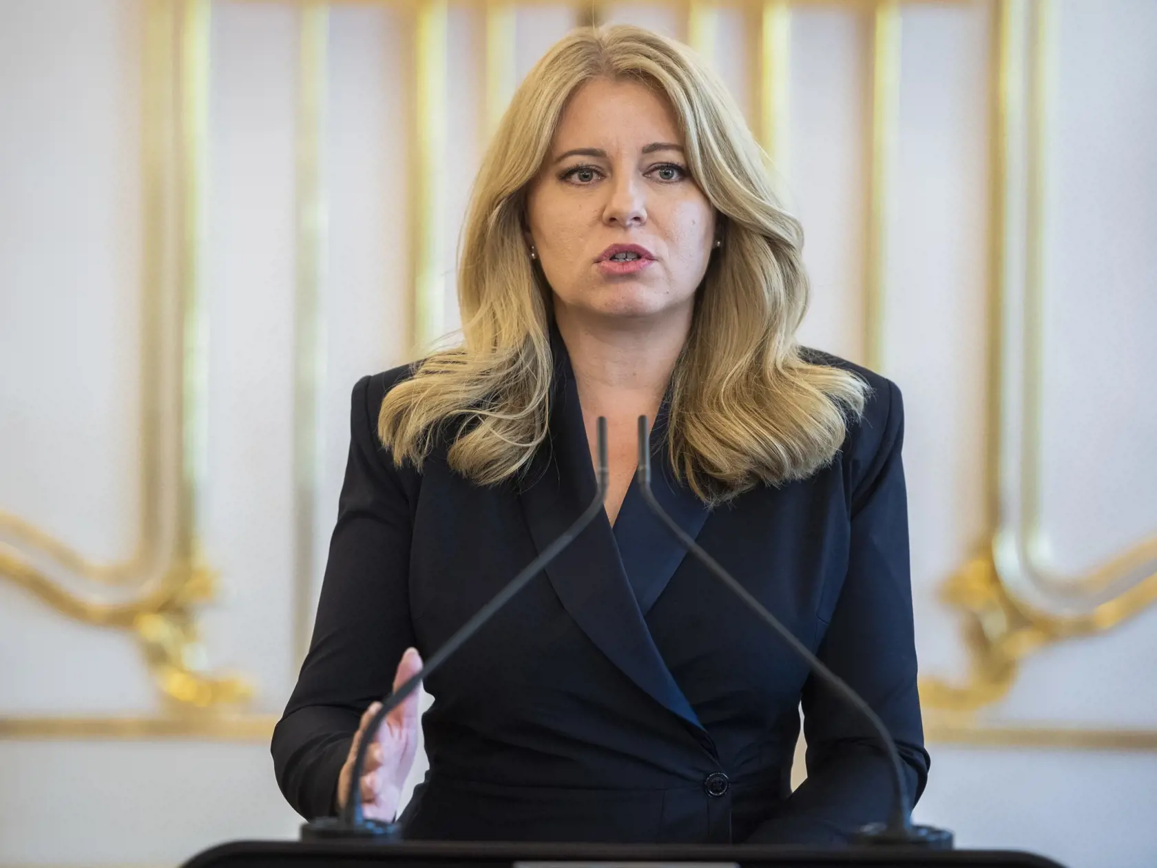 Na snímke prezidentka SR Zuzana Čaputová počas tlačového vyhlásenia po stretnutí s predsedom vlády SR Eduardom Hegerom (OĽaNO) v Prezidentskom paláci v Bratislave 22. júla 2022. FOTO TASR - Jaroslav Novák