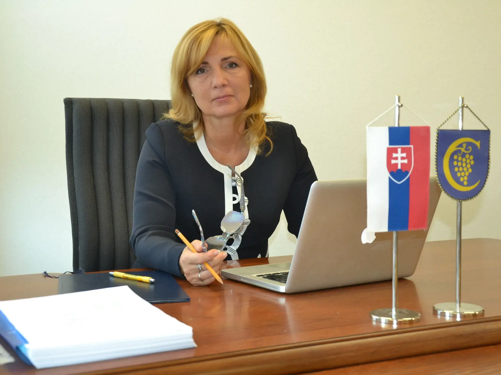 Dana Čahojová, starostka bratislavskej mestskej časti Karlova Ves