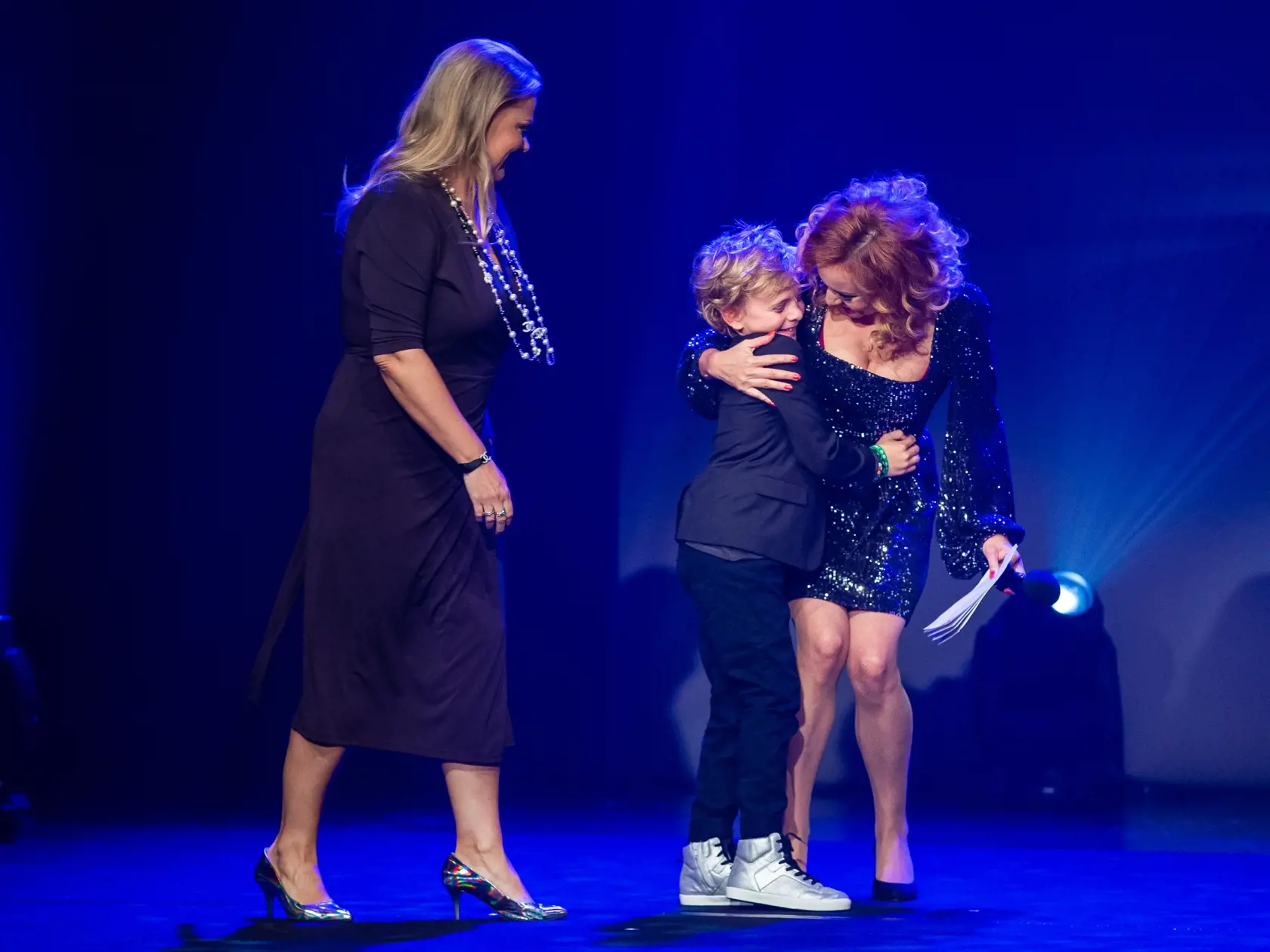 Galavečer odovzdávania Ceny SOZA 2019 v Mestskom divadle Pavla Országha Hviezdoslava v Bratislave. Na snímke Vanda Wolfová, Markus Müller a Vera Wisterová.