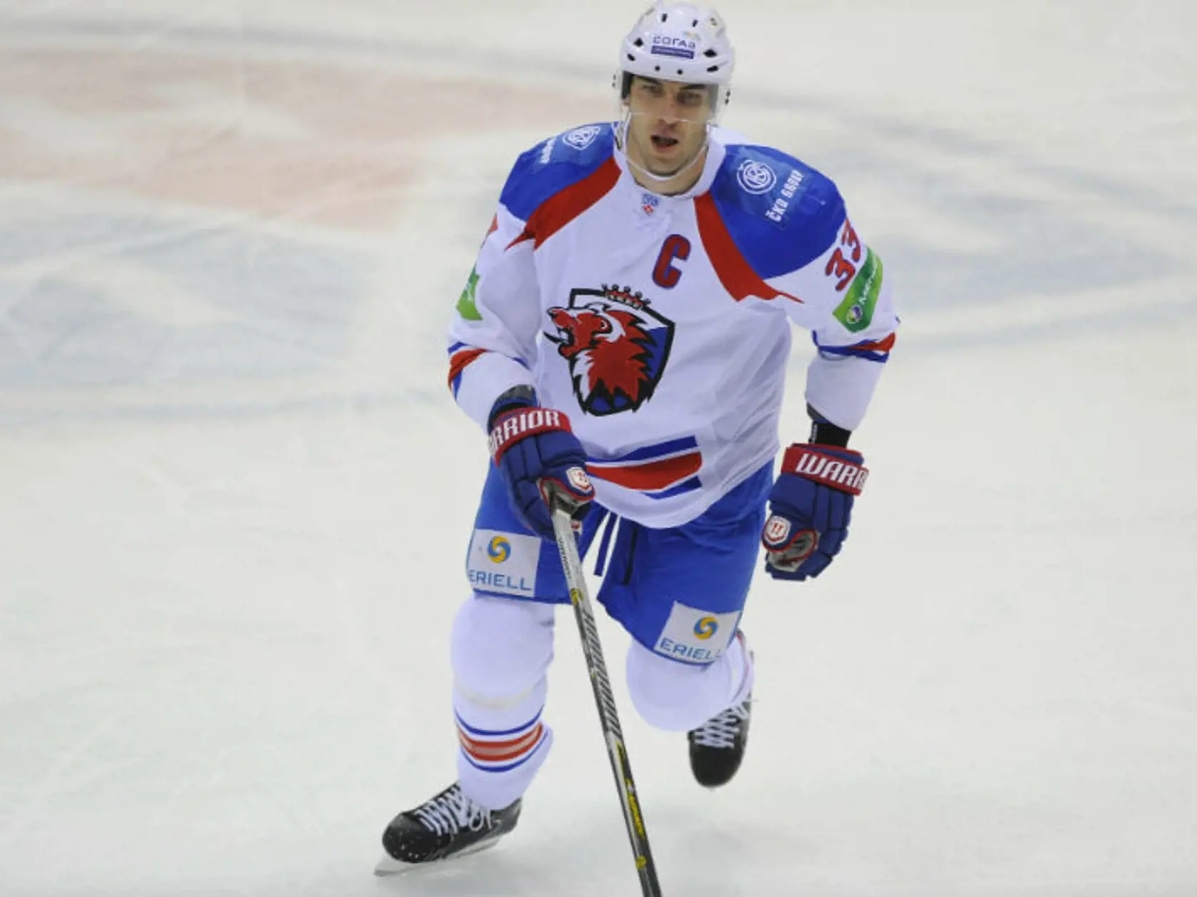 Obranca HC Lev Zdeno Chára v zápase 5. ročníka KHL medzi Slovanom Bratislava a HC Lev Praha.