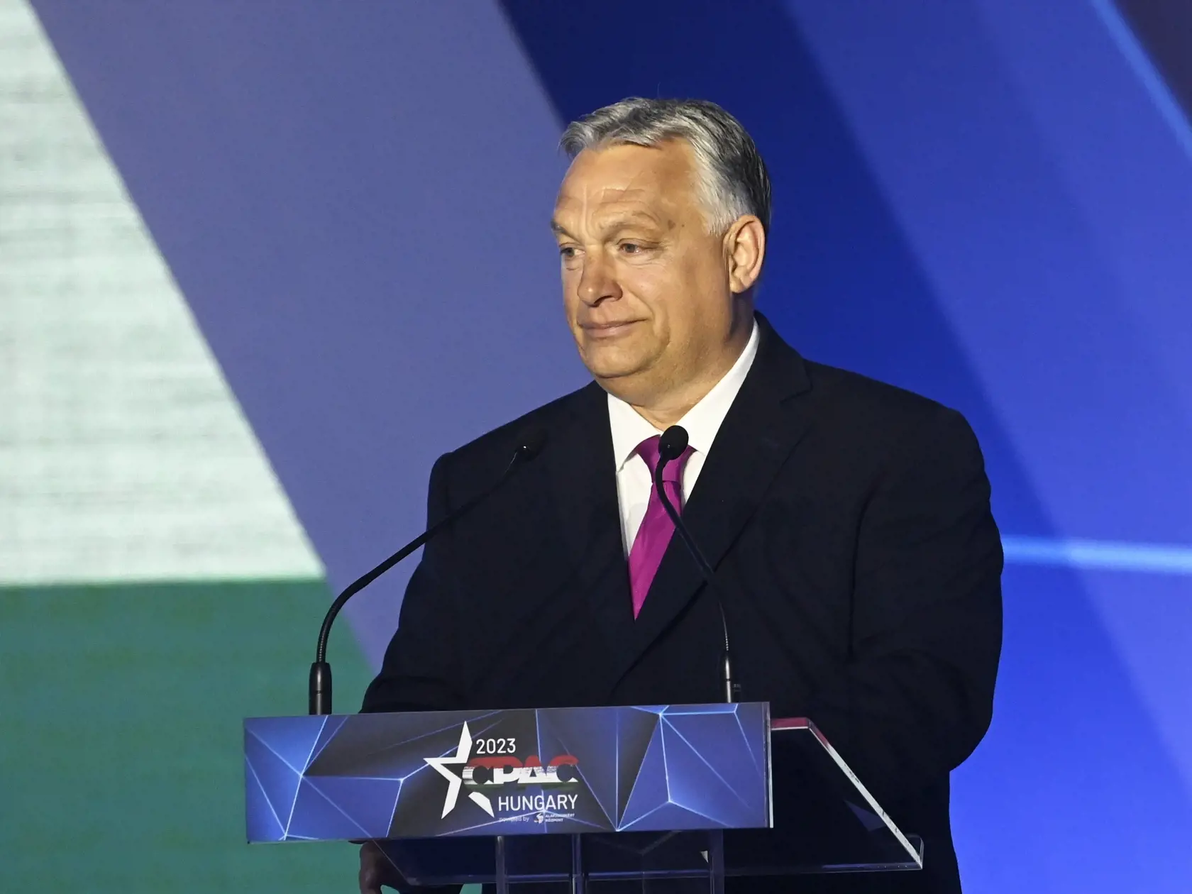WA 46 Budapešť - Predseda maďarskej vlády Viktor Orbán vystupuje s prejavom na úvod dvojdňovej medzinárodnej konferencie konzervatívcov Conservative Political Action Conference (CPAC) v Budapešti vo štvrtok 4. mája 2023. FOTO TASR/AP 

Hungarian Prime Minister Viktor Orban delivers the keynote speech at the opening session of Hungary Conservative Political Action Conference Hungary in Budapest, Hungary, Thursday, May 4, 2023. The two-day CPAC meeting organized by Center for Fundamental Rights of
