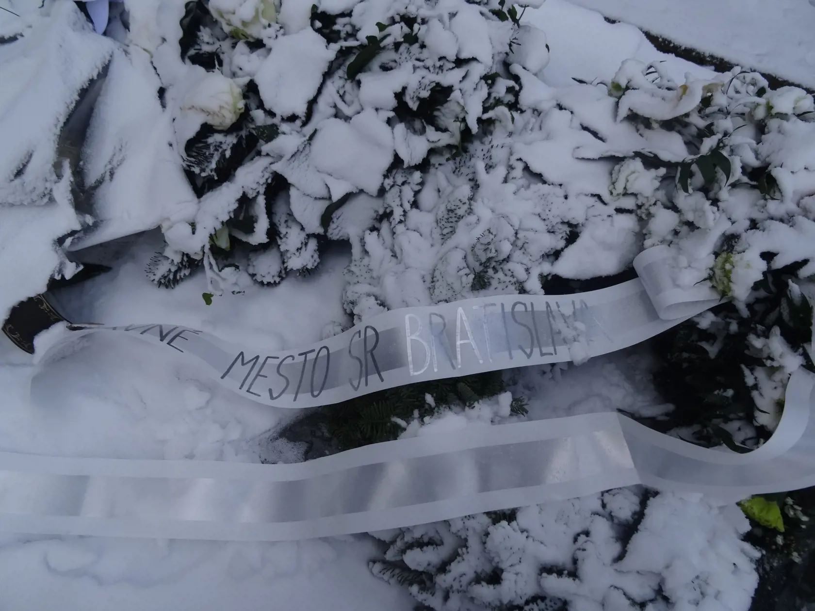 Hrob Moniky Potokárovej tesne po pohrebe. (archívne foto)