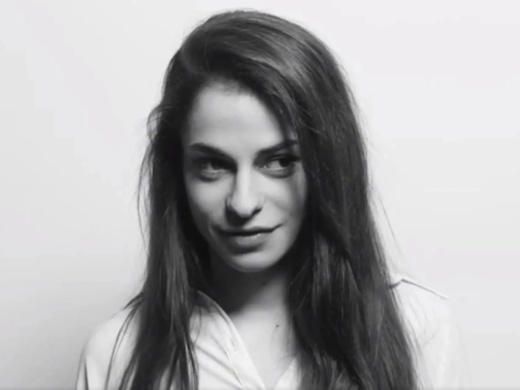 Záhadná.