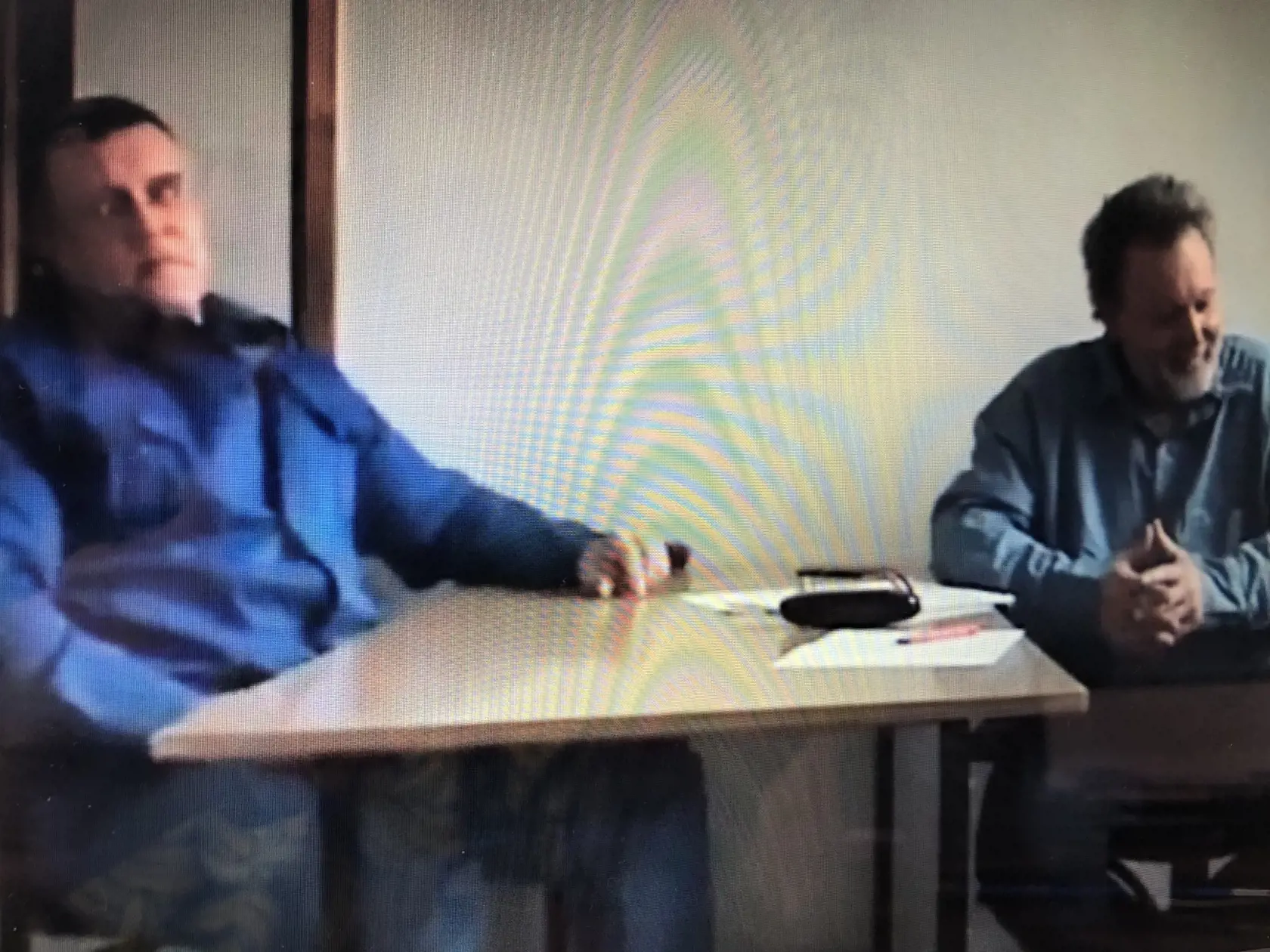 Černákova realityshow: Video spoza mreží ukazuje internetu bosov podsvetia.
