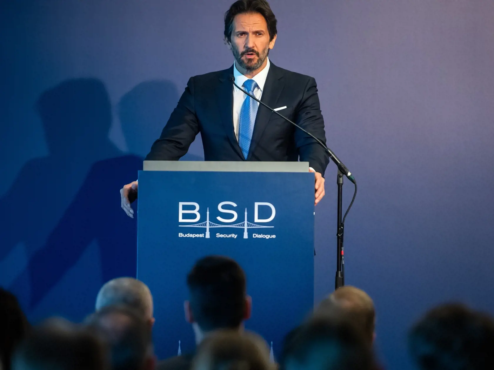 WA 41 Budapešť - Slovenský vicepremiér a minister obrany Robert Kaliňák vystupuje s prejavom na úvod dvojdňovej konferencie s názvom Budapeštiansky bezpečnostný dialóg (BSD) v maďarskej metropole v piatok 26. apríla 2024. Na dvojdňovej konferencii, ktorá je zameraná na európsku obrannú priemyselnú stratégiu a posilnenie obranných spôsobilostí v regióne, sa má zúčastniť takmer 600 účastníkov. FOTO TASR/DUNA/MTI-Zoltan Balogh


Deputy Pime Minister and Defence Minister of Slovakia Robert Kalinak s