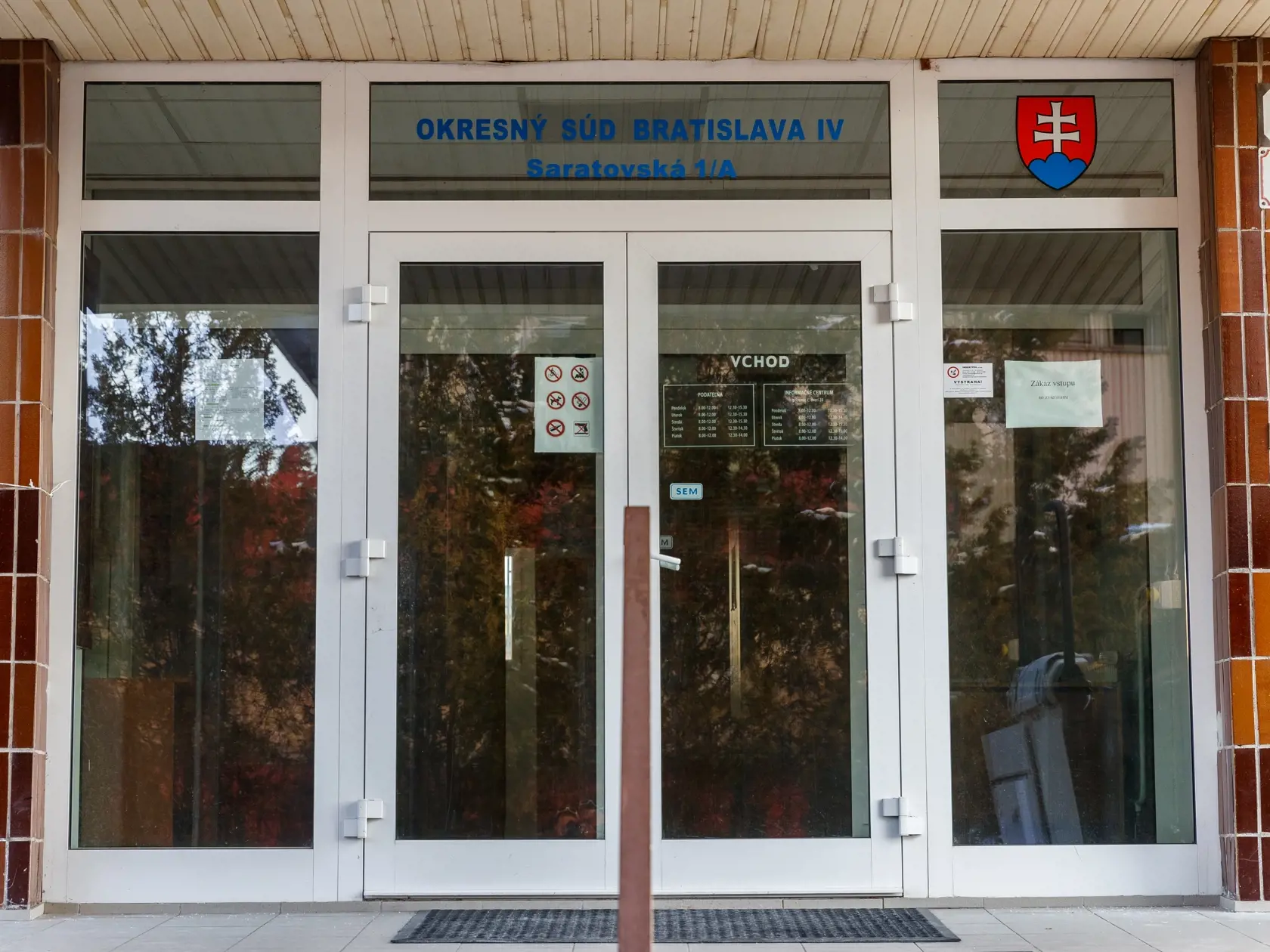 Na snímke budova Okresného súdú Bratislava IV.