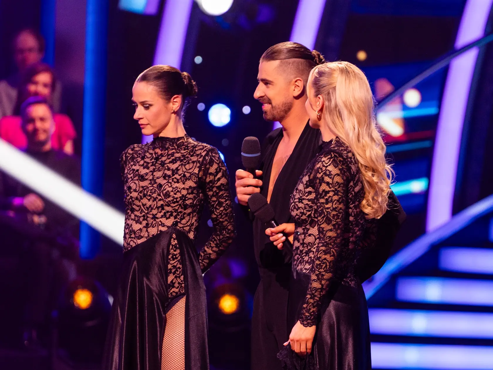 Peter Sagan, Eliška Lenčešová a Anna Jakab Rakovská počas deviateho kola Let's dance 2025.
