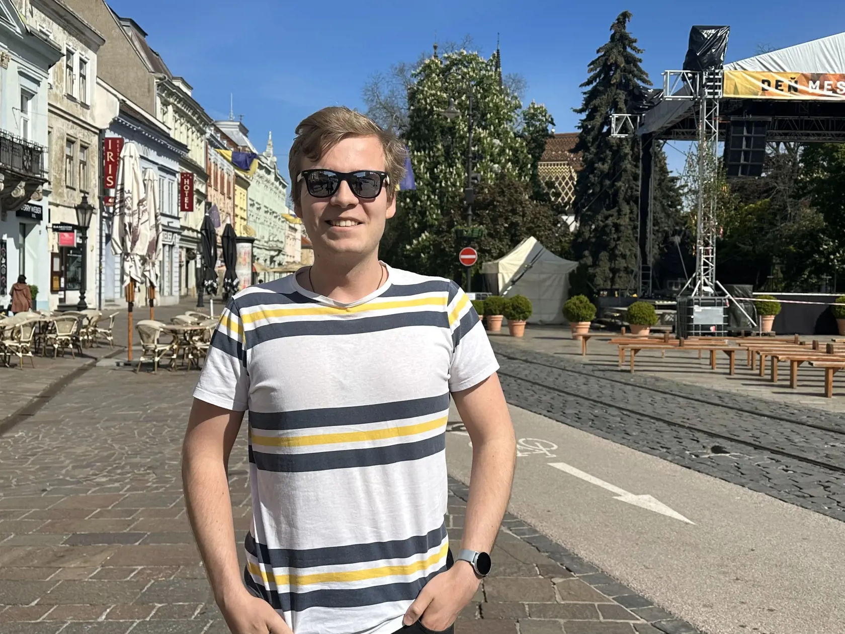 Ivor:  „Som študentom vysokej školy a chodím brigádovať, aby som mal na stravovanie v reštauráciách. Napríklad tu na Hlavnej ulici v podnikoch, ktoré navštevujem, som si všimol nárast oproti minulému roku. Určite navštevujem menej reštaurácií, keďže si to už až tak nemôžem dovoliť, aby som nenechal polovicu výplaty v nejakom lepšom podniku.“