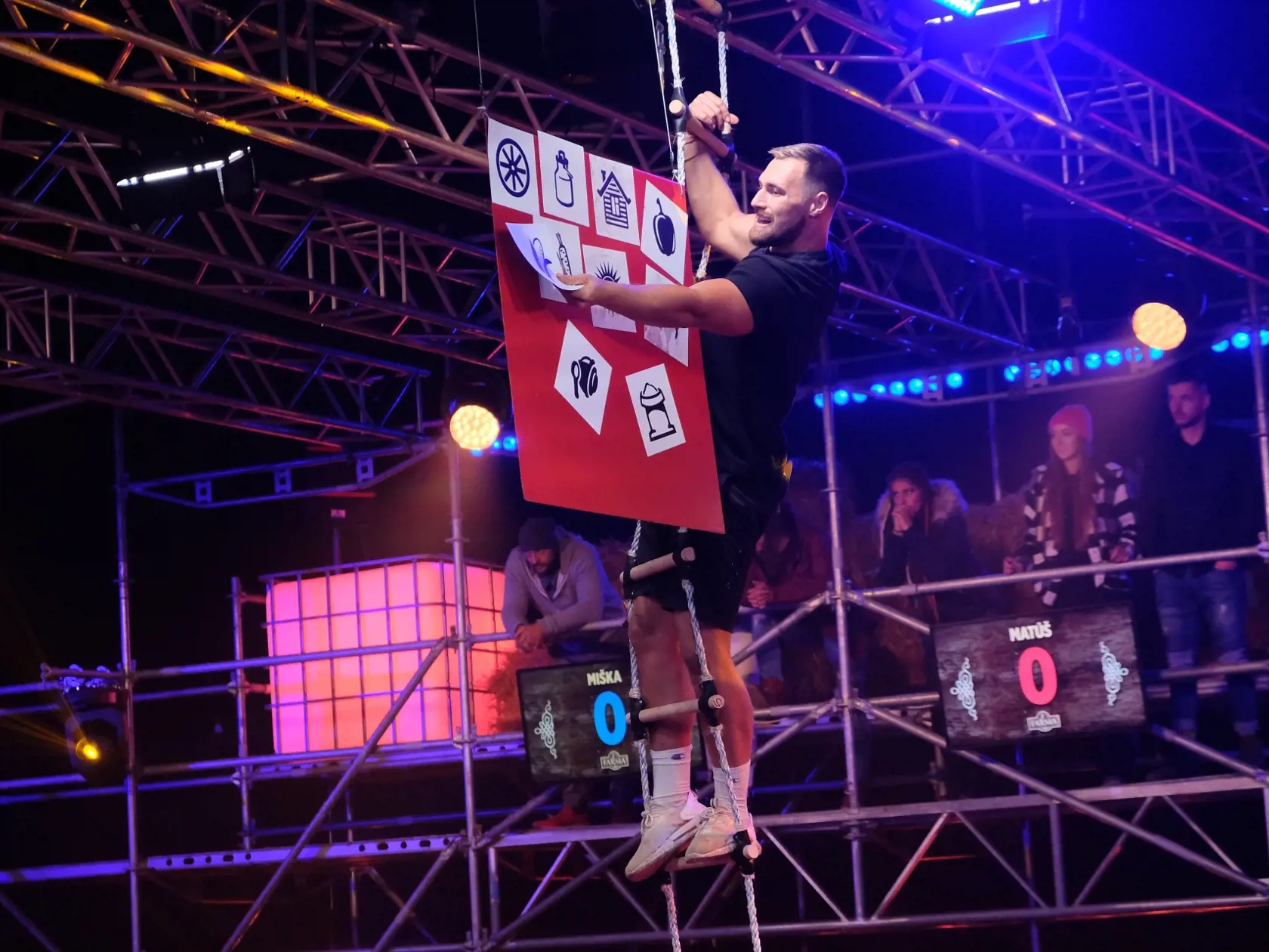 Duel nakoniec vyhrala Miška a Matúš z Farmy vypadol.
