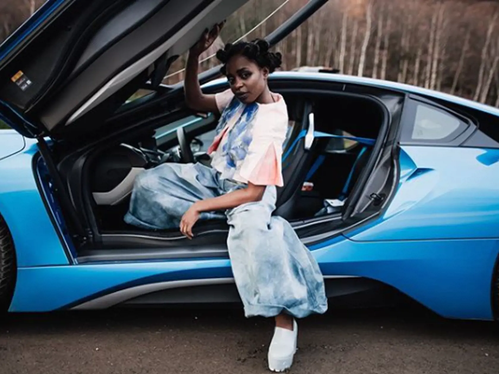 Esther Lubadika a jej videoklip Turn Me On.