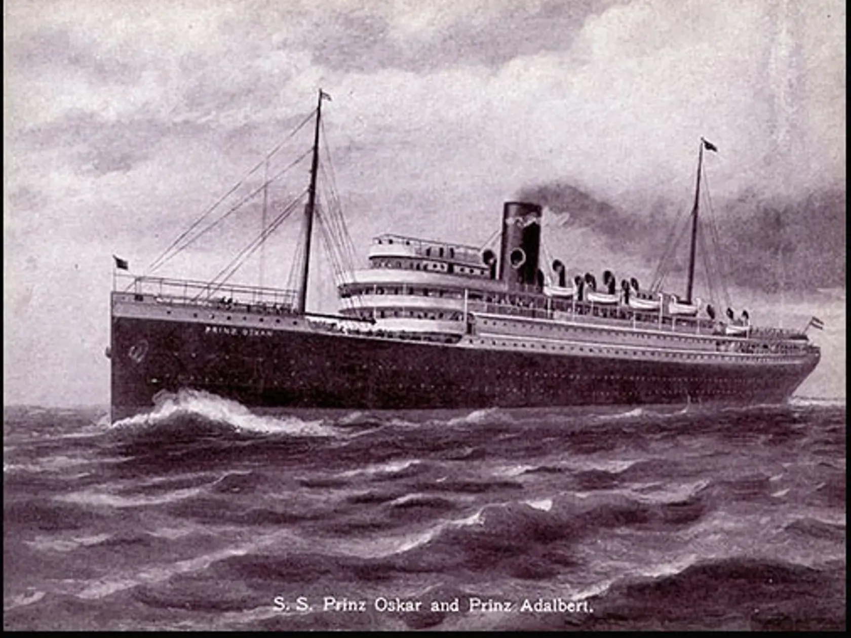 Dňa 14. apríla 1912 o 23:40 Titanic narazil do ľadovca, ktorý sa mu zarezal do trupu. Hneď po náraze sa podľa Molonyho dokumentu zdalo, že prepážky plnia svoju úlohu a zadržiavajú vodu. Konštruktér Titanicu bol na palube lode a zhodnotil škody spôsobené nárazom a zdalo sa, že loď sa nepotopí - pokiaľ vydržia priečky. Jedna z hlavných prepážok však bola údajne poškodená pri požiari.