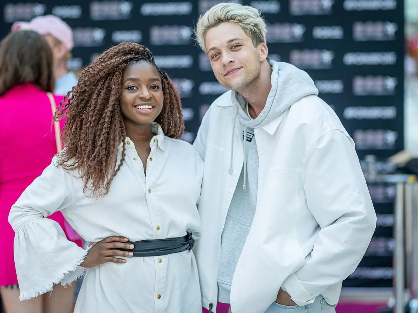 Esther so supestaristom Janom Fantom