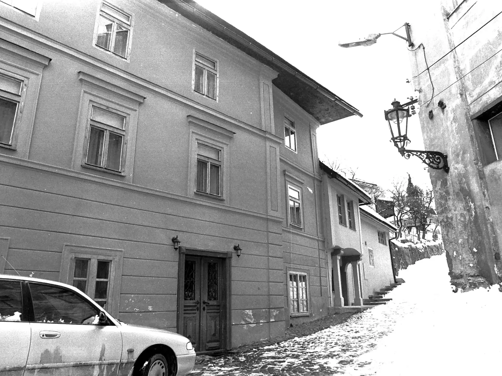 Takto vyzerali nehnuteľnosti Rezešovcovv minulosti.