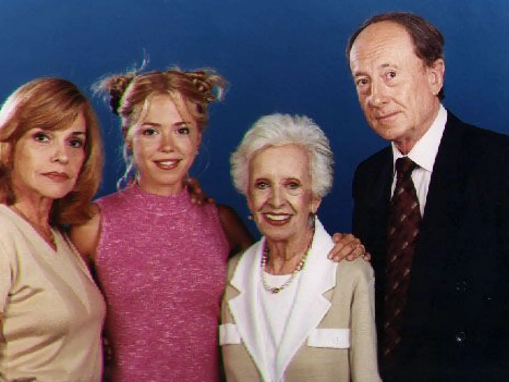 Luisa, Victoria, madam Angélica, Federico