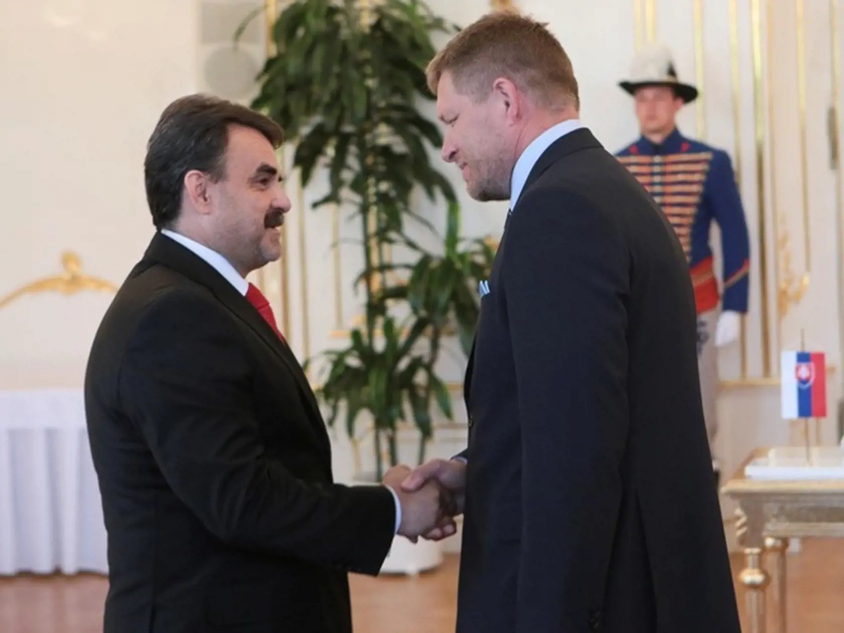 ČIŽNÁR A FICO: Bývalí spolužiaci sa zasa stretli.