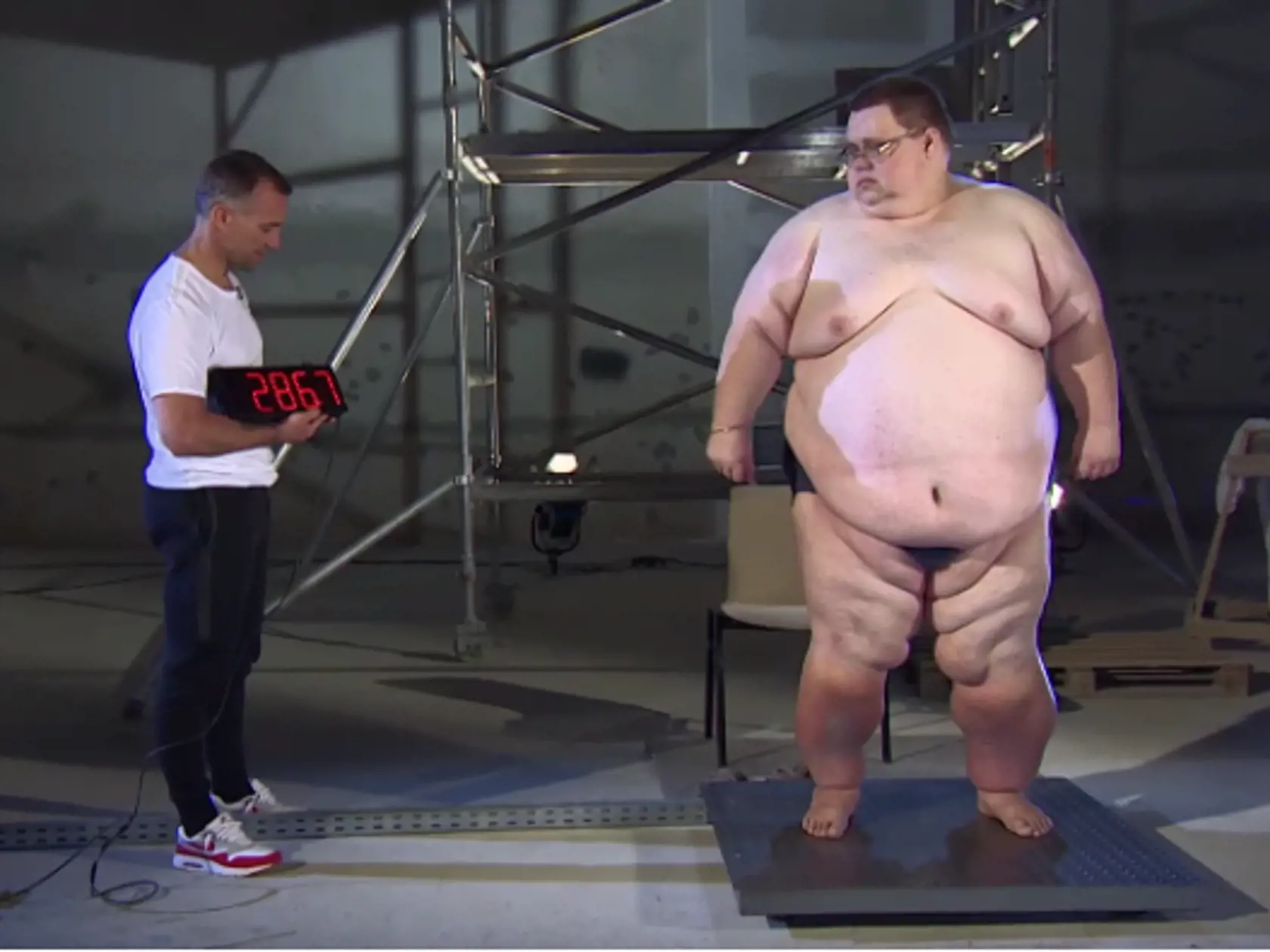 Keď sa Ján Hodoň ešte v roku 2016 prihlásil do Extrémnych premien, jeho váha ukazovala neuveriteľných 287 kíl.