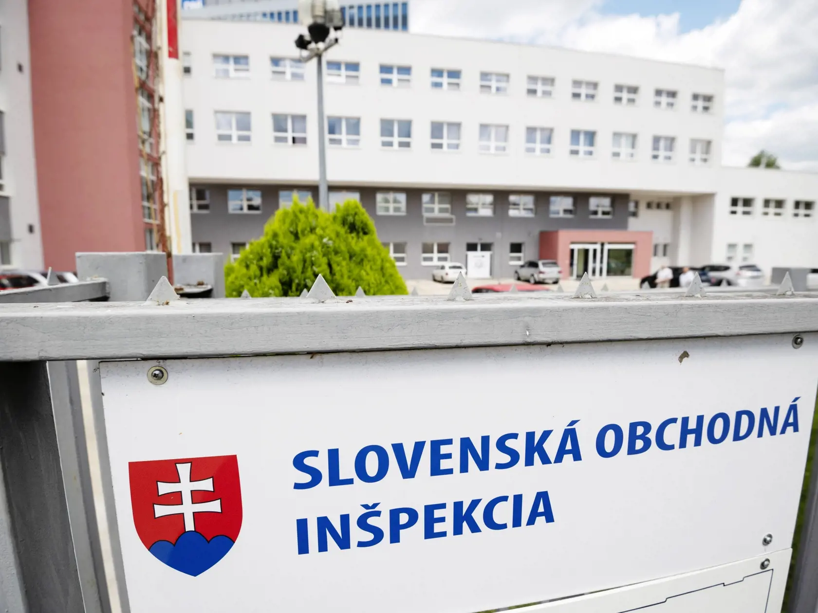 Slovenská obchodná inšpekcia v záujme dôslednej ochrany spotrebiteľa uverejnila dôležitý oznam od spoločnosti Kaufland.