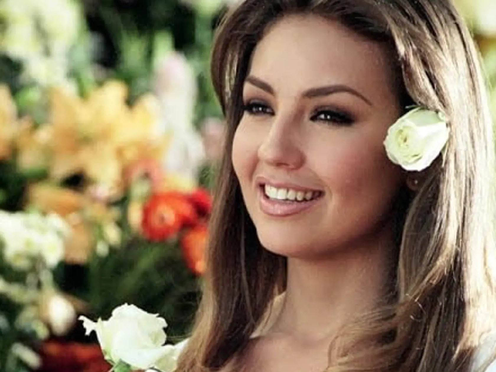 Popularitu u nás nadobudla aj telenovela Rosalinda. Hlavnú úlohu v zamotanom príbehu o láske a nenávisti stvárnila speváčka Thalía (46).