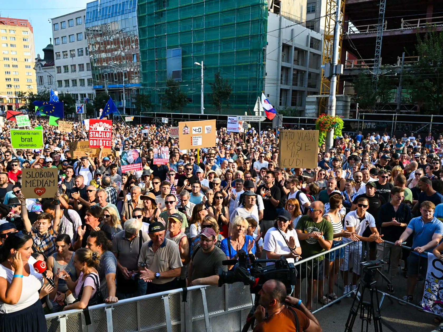 Protest opozičných strán SaS a PS na Námestí SNP v Bratislave  