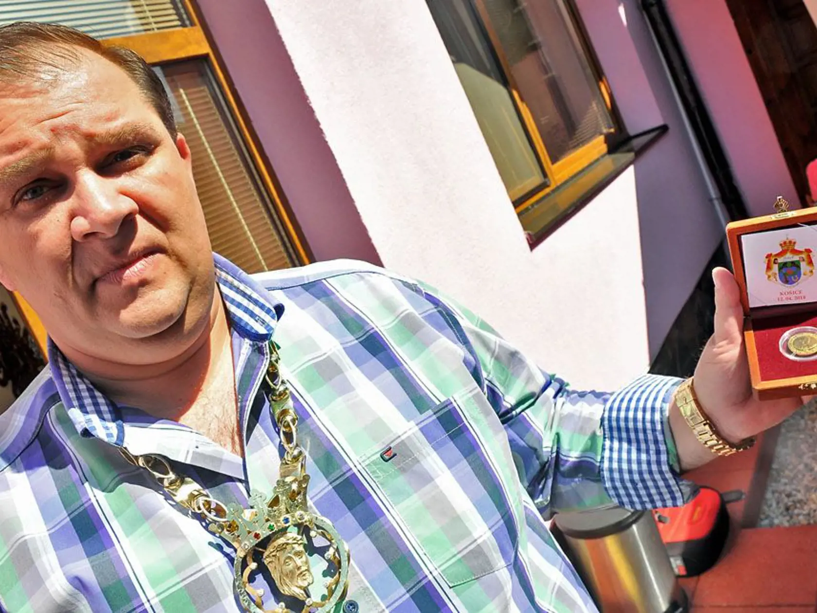 Pri príležitosti korunovácie dal Robert Botoš vyraziť v kremnickej mincovni pamätné zlaté dukáty.