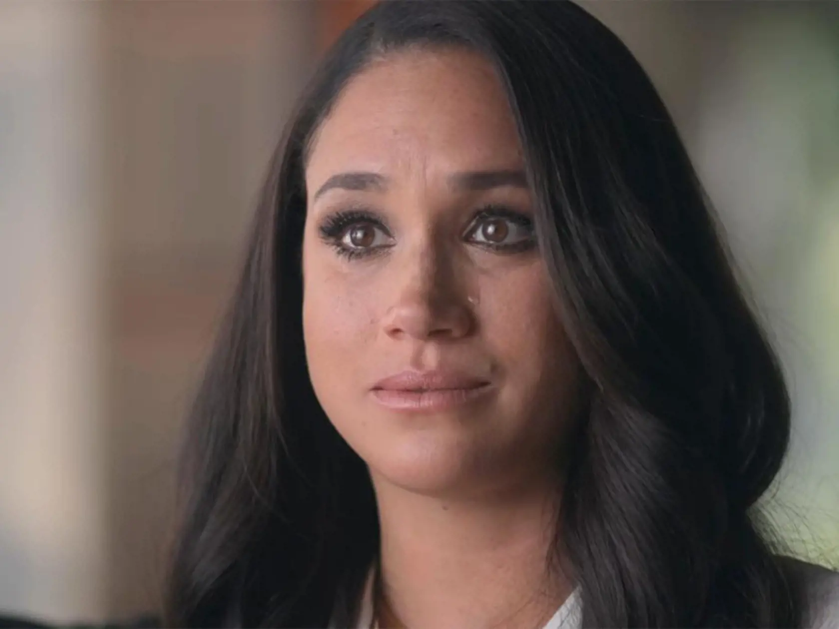 Meghan Markle (41) patrí k najznámejším ženám svetového šoubiznisu a okrem jej manželstva s princom Harrym (38) sa v minulosti mihla aj ako herečka. Nikdy sa svojou vášňou k filmu netajila a podľa najnovších informácií si aj čo to vymyslela, len aby sa presadila.