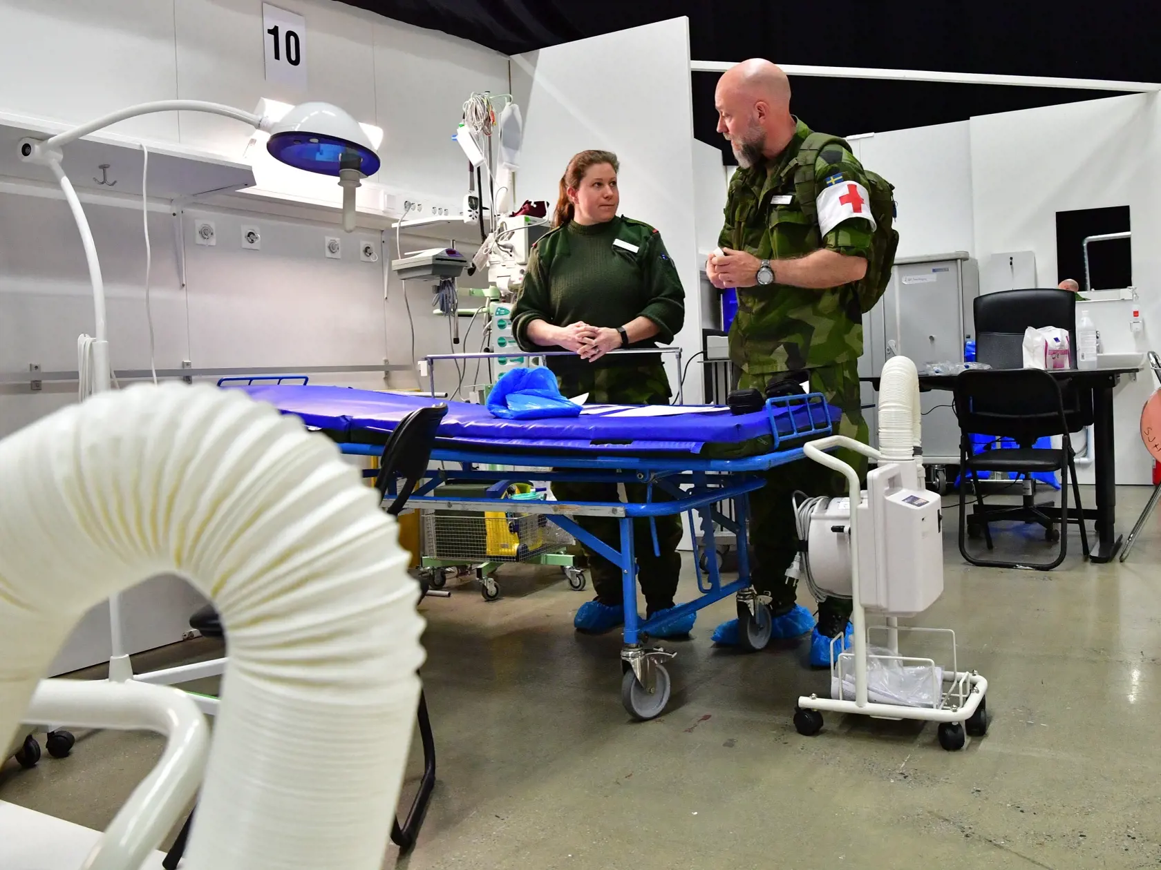 S plným nasadením kapacít súkromných a štátnych laboratórií odhaduje štát v priebehu týždňov počet testovaných pacientov až na 4000 denne.