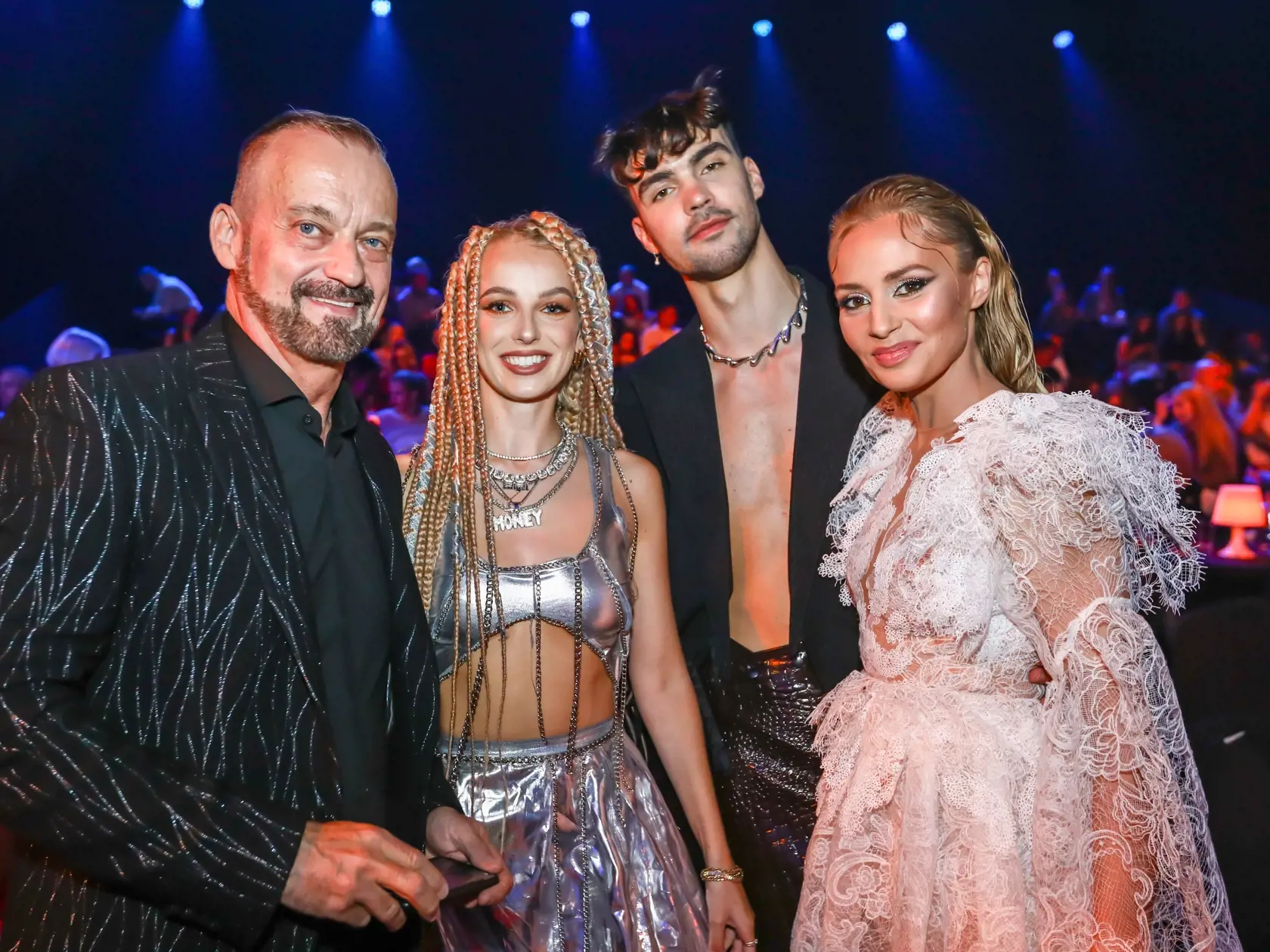 Na snímke speváčka Sima, Adam Pavlovčin a Mária Čírová počas 4. ročníka Social Awards Slovakia "SOWA" v Bratislave.