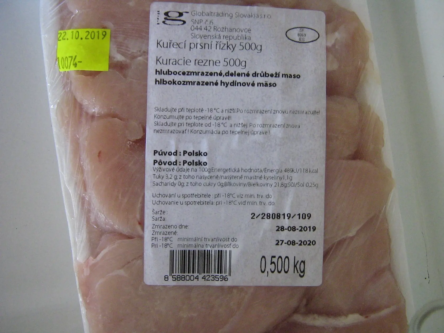 Inšpektori našli v mrazených kuracích rezňoch salmonelu.